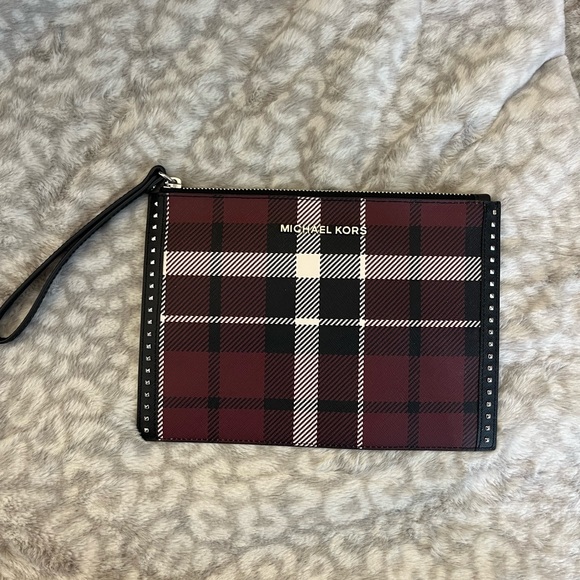 MK jet set XL plaid wristlet - Picture 1 of 8